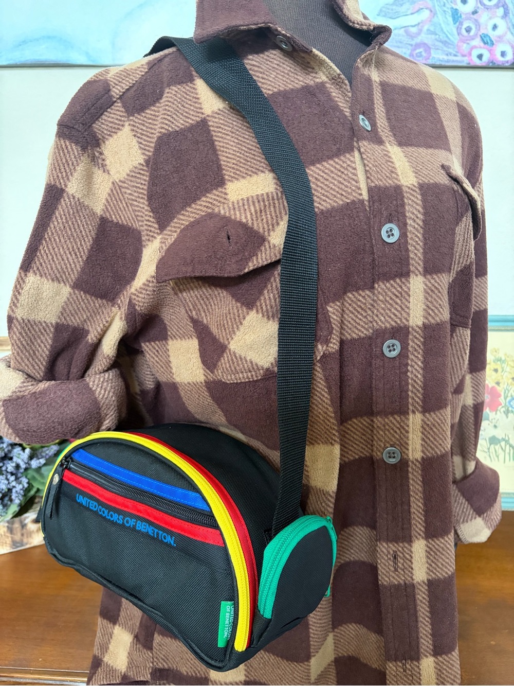 United Colors Of Benetton Vintage Camera Bag Black Fanny Pack NICE - Picture 3 of 14